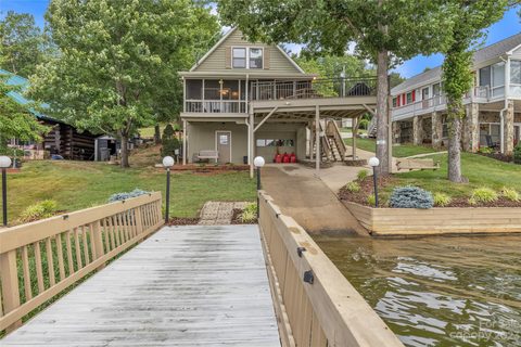 716 Shoreline Road sold home in Dixie Shores, Badin Lake, NC