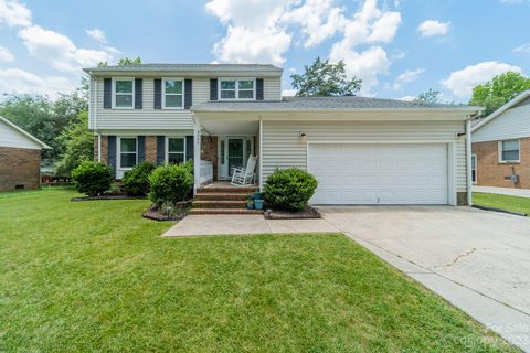 8901 Nightingale Lane