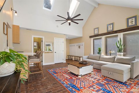 1964 Hickory Hills Drive sold home in Hickory Hills, Denver, NC