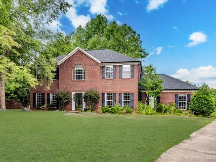 5302 Fairgrove Lane