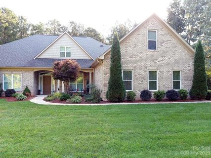 7045 Hawk Shadow Lane