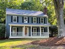 917 Winter Wood Drive sold home in Matthews, SC