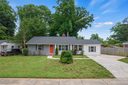 2221 Dickens Avenue sold home in Charlotte, SC