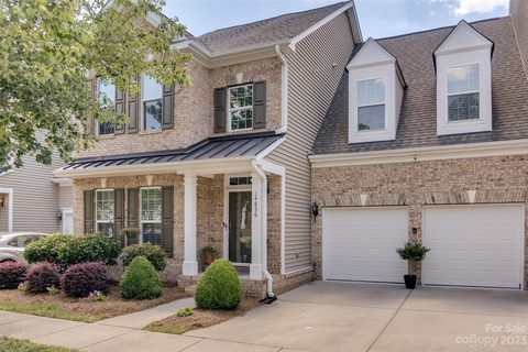 14836 Rocky Top Drive