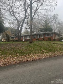 6000 Elmwood Circle sold home in Elmwood, Charlotte, NC