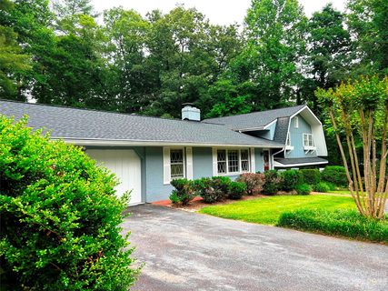 1722 Bluebird Drive sold home in Statonwoods, Hendersonville, NC