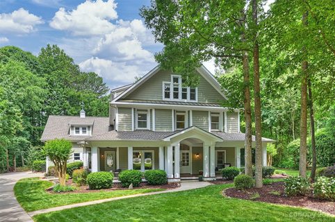 106 Breakwater Court