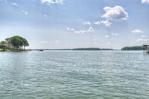 391 Barber Loop 107 sold home in Lake Norman, Mooresville, NC