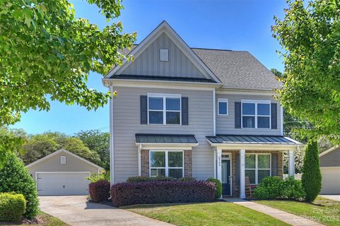 8709 Aspinwall Drive sold home in Brookline, Charlotte, NC