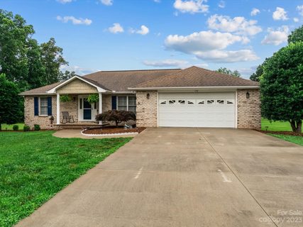 178 Seven Springs Loop