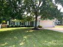 13509 Silver King Court sold home in Huntersville, SC