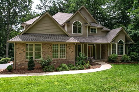 Previously sold for $789,900