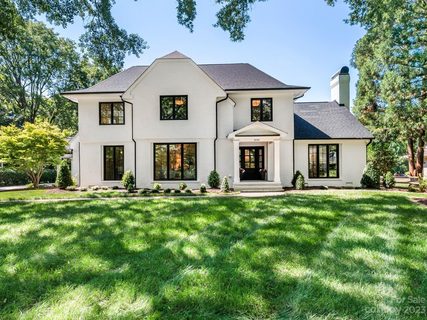 3230 Valencia Terrace