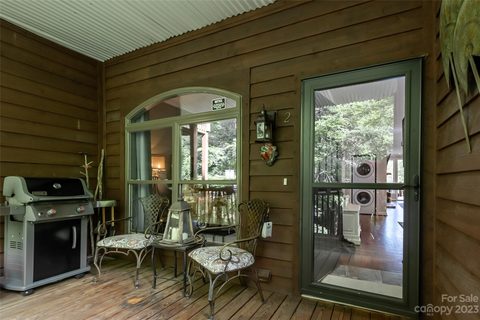 30 Lower Tanglewood Road sold home in Toxaway Falls, Lake Toxaway, NC