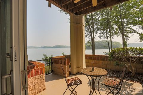 Previously sold for $425,000