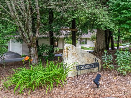 18 Legendary Road sold home in Woodhaven, Hendersonville, NC