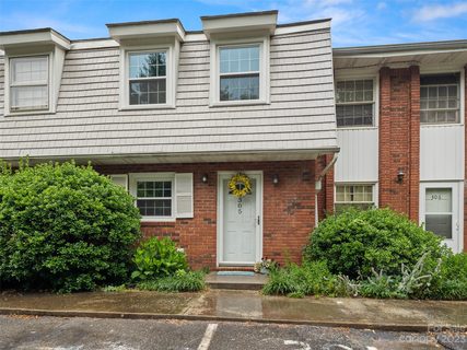 305 Southway Garden Road sold townhome in Southway Gardens, Arden, NC