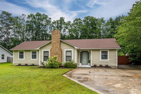 8102 Red Lantern Road