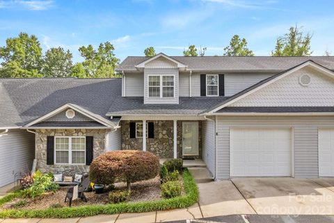 351 School Drive E sold townhome in Meadowridge Creekside, Taylorsville, NC