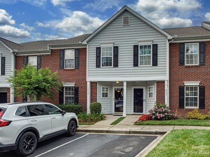 959 Heritage Parkway sold townhome in Sheffield Pointe, Fort Mill, SC