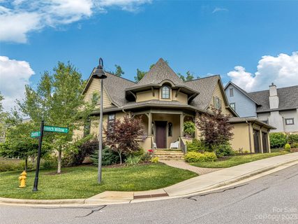 88 Chantilly Drive