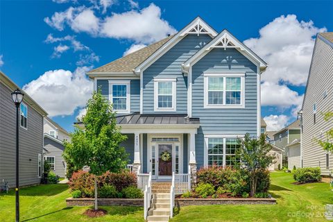 4095 Whittier Lane