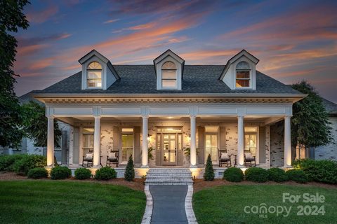 18822 Peninsula Cove Lane
