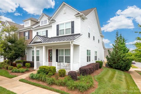 9227 Gladden Hill Lane