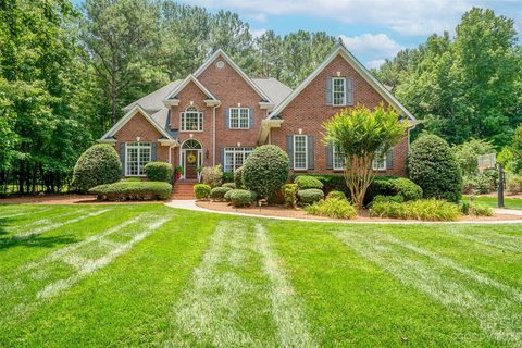3519 Weddington Oaks Drive sold home in Weddington Oaks, Matthews, NC