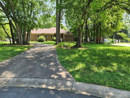 4299 Glen Eagles Lane