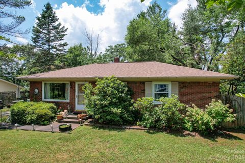 58 Elkmont Drive sold home in Elkmont Heights, Asheville, NC