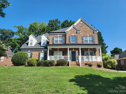 2521 Bellingham Drive