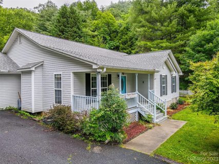 111 Rock Field Way