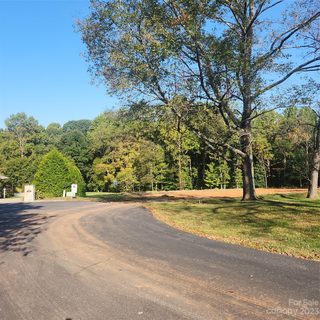 2690 Lakeview Court 40