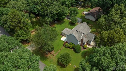120 Topaz Place