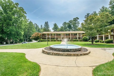 102 Boyd Drive 3B sold home in Flat Rock Manor, Flat Rock, NC