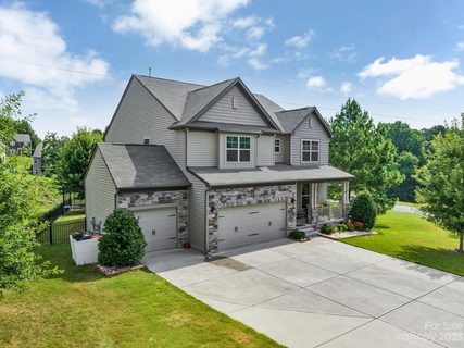 2106 Lantana Lane sold home in Somerset At Autumn Cove, Lake Wylie, SC