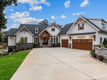 4990 Slanting Bridge Road sold home in Pearl Springs Village, Sherrills Ford, NC