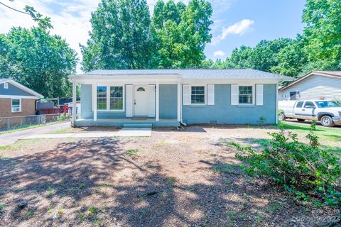 942 Carrington Drive sold home in Deerwood, Charlotte, NC