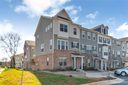 9918 Ainslie Downs Street sold home in Charlotte, SC