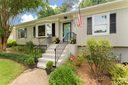 960 36th Avenue Circle sold home in Hickory, SC