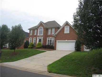 108 Stirling Heights Lane