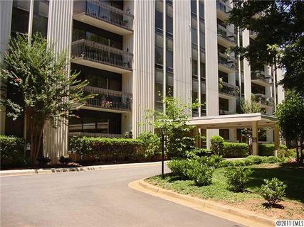 2222 Selwyn Avenue 102 sold condo in Queens Oaks, Charlotte, NC
