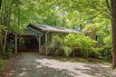 68 Qualla Trace sold home in Lake Toxaway, SC
