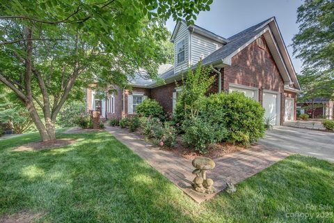 110 Columns Circle sold townhome in The Columns, Shelby, NC