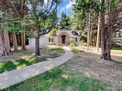 2350 Rosemont Court sold home in Rosemont, Hendersonville, NC