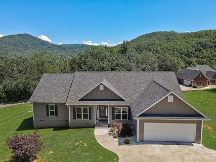 235 Sunshine Acres None sold home in Sunshine Acres, Sylva, NC