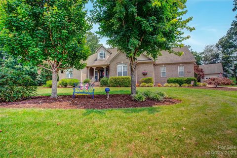 1234 Oakbluff Drive sold home in Cameron Glen Phase 2, Salisbury, NC