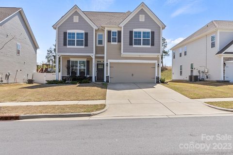 2318 Red Birch Way