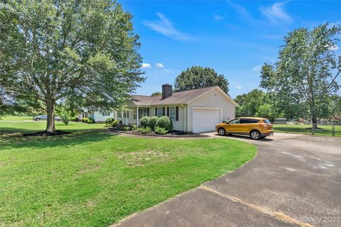 732 Skinner Road